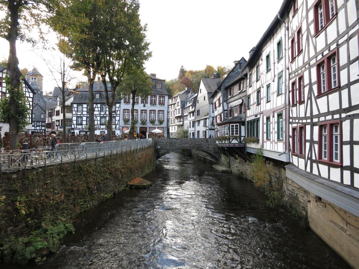 Historisches Haus im Herzen von Monschau Exterior foto