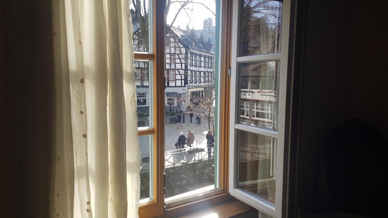 Historisches Haus im Herzen von Monschau Exterior foto