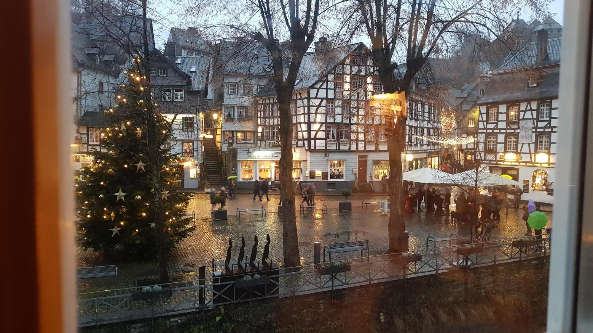 Historisches Haus im Herzen von Monschau Zimmer foto